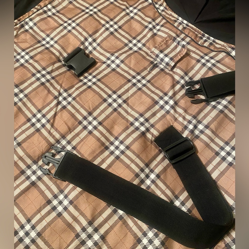 Bailey and Bella waterproof dog coat - Picture 4 of 12